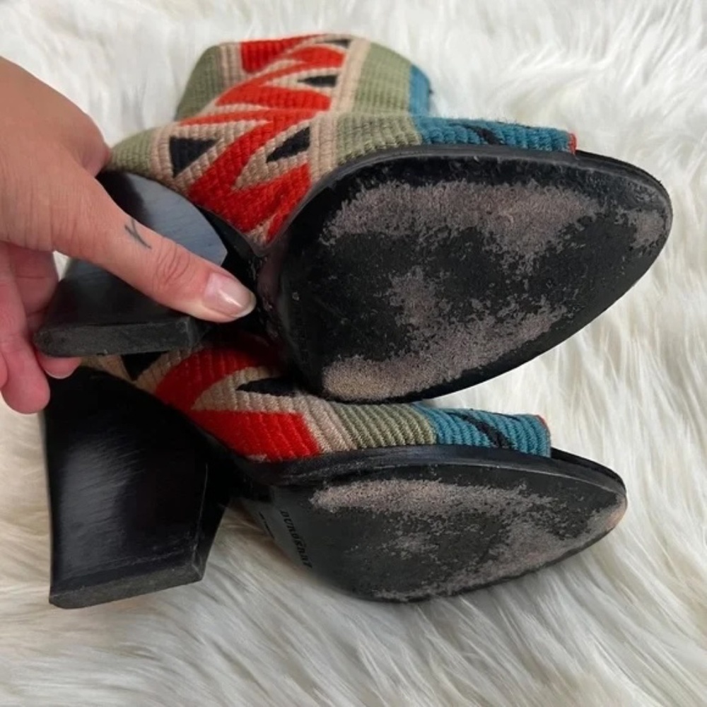 100% AUTHENTIC Burberry Multicolor Tapestry Bateson Peep Toe Bootie Size 38 - Picture 7 of 8